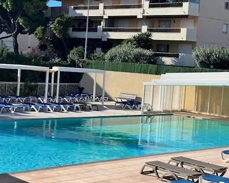 Blue Palm Saint-Laurent-du-Var